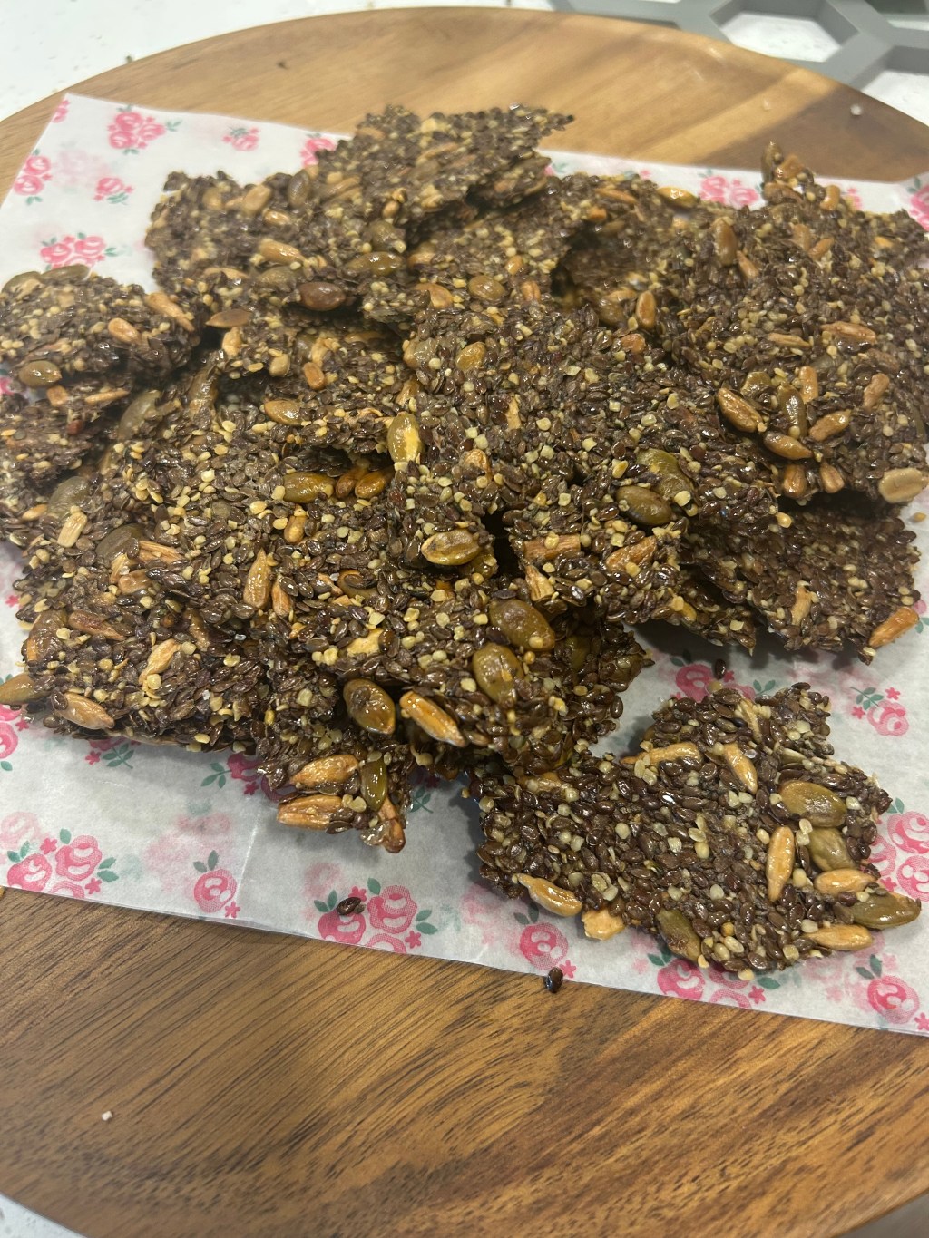 the best 4 ingredient seed&nbsp;crackers